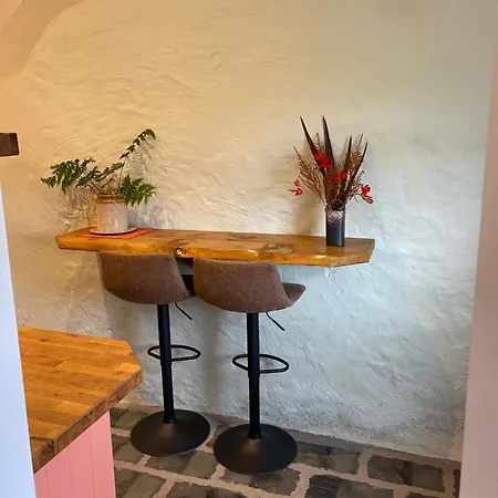 Unique Old Stone * キラーニー
