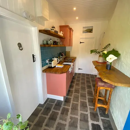 Unique Old Stone * Killarney